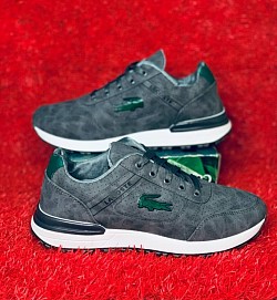 Nouvelles arrivage de plusieurs  types de chaussures